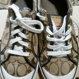 COACH SHOES LADIES SIZE 9
